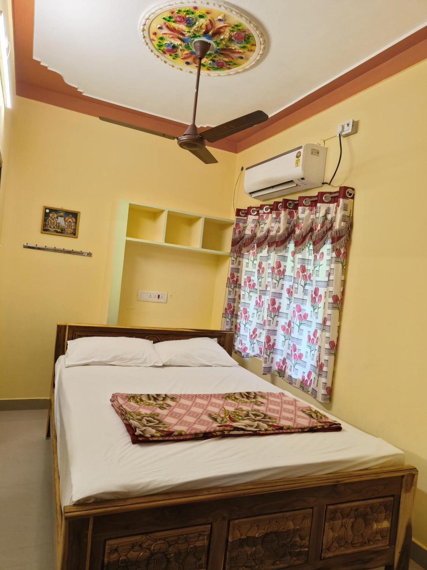 Liya Guest House Tiruvannamalai Exterior photo